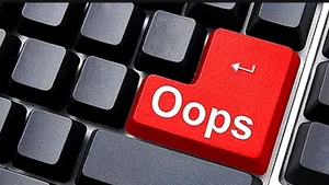 Cum te poate costa milioane de dolari o greşeală BANALĂ de scriere. O literă în plus sau în minus poate fi COSTISITOARE