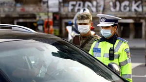 Pot să-mi duc cu maşina soţia la serviciu? Răspunsul Poliţiei Române