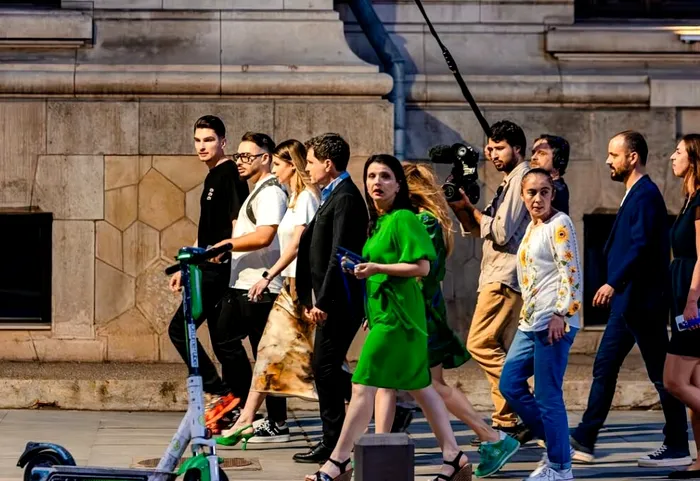 Exclusiv (DOCUMENTE) Președintele Nicușor Dan recunoaște că două persoane din campania sa au fost implicate în scandalul pozelor trucate de la prezidențialele din 2025.  Legătura neașteptată: Andrei Bicuți, implicat în dosarul DIICOT, a avut contract direct cu Primăria Capitalei sub Nicușor Dan