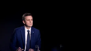 Prezidenţiabilul ADN: Interesul lui Iohannis, un guvern şi un comisar agreat de Germania. Mureşan va ajunge premier | VIDEO