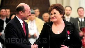 Băsescu: Marioarei Murărescu îi datorăm recunoştinţa noastră pentru întreaga activitate