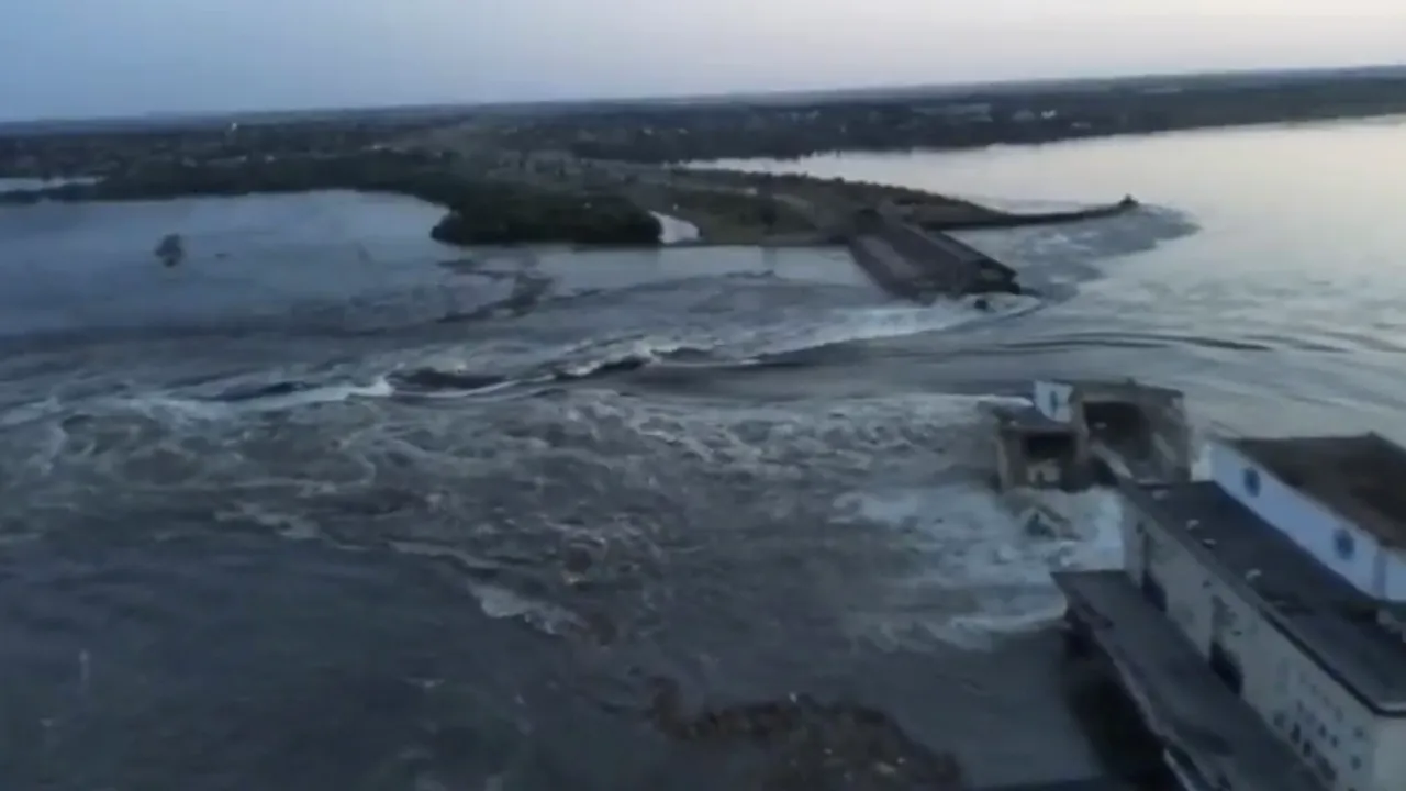 Războiul din Ucraina, ziua 468. Un mare baraj din sudul Ucrainei a fost aruncat în aer. A fost declarată stare de urgenţă / Zelenski, la Bucureşti Nine: cel mai mare dezastru ecologic din Europa / În timp ce taberele se acuză reciproc, a apărut a treia variantă a ruperii barajului / ONU şi Consiliul de Securitate se reunesc de urgenţă azi, la ora 23.00