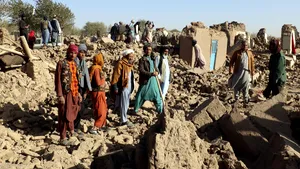 Răniţi şi posibili morţi după o explozie la o moschee din Afganistan