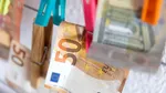 CURS VALUTAR 30 Aprilie. Gramul de aur a scăzut, iar leul s-a depreciat față de euro, dolar și franc elevețian