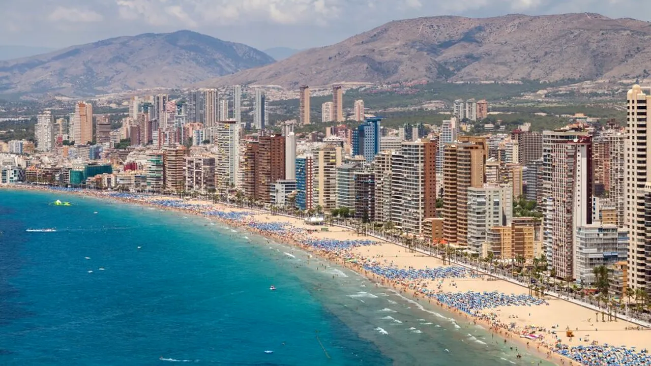Cât plătești în 2026 pentru cazarea la mare în Spania