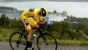 O nouă etapă câştigată de Chris Froome în Turul Franţei: Tricoul galben l-a învins pe Contador cu 9 secunde