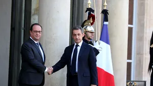 Un fost preşedinte francez este obligat să poarte brăţară electronică de monitorizare
