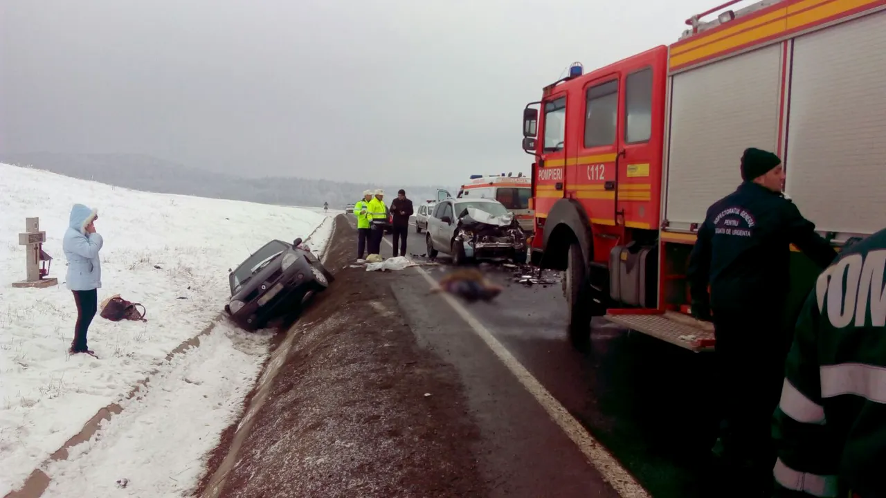Accident cu doi morţi şi trei răniţi, în judeţul Braşov