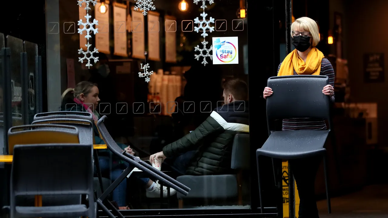 Crăciunul nu vine peste tot cu restricţii mai aspre. Ţara în care deschiderea barurilor şi a restaurantelor nu este exclusă