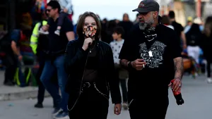 Mizerie lăsată pe litoral, după minivacanţa de 1 mai. Garda de mediu a dat amenzi unei administraţii locale