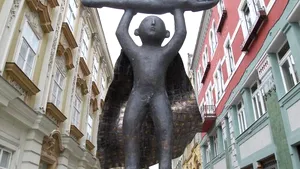 Cele mai inestetice statui din România - FOTO