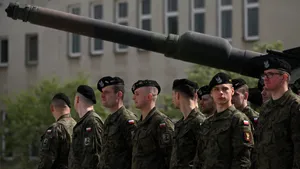 Temându-se de agresiunea Rusiei, Polonia se înarmează și atrage tot mai mulți voluntari în programele de pregătire militară