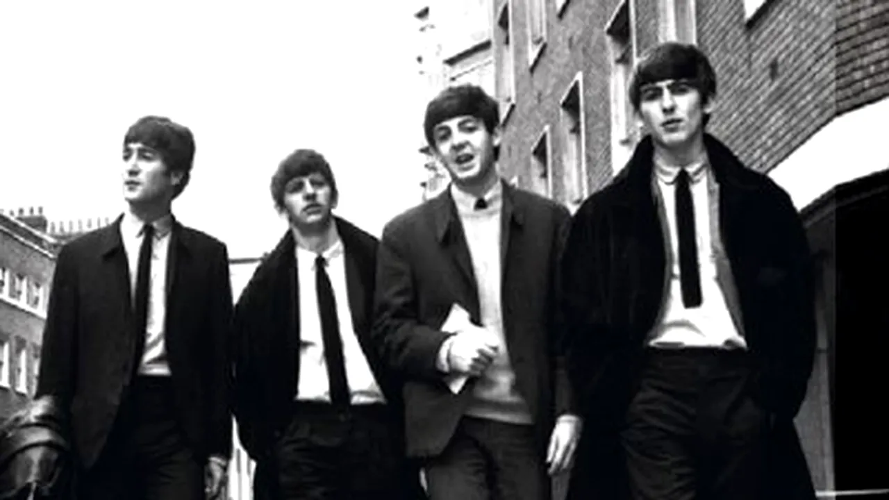 Primul contract al formaţiei Beatles, scos la licitaţie