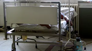 Aproape 100 de spitale româneşti nu ar trece testul septic