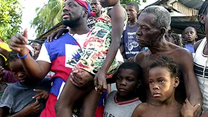 Wyclef Jean şi Petra Nemcova, în misiune caritabilă în beneficiul copiilor din Haiti