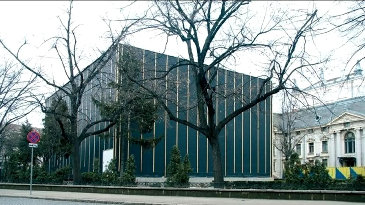 Ministerul Culturii, Primăria Iași și actorii Teatrului Național „Vasile Alecsandri”caută soluții pentru Teatrul Cub