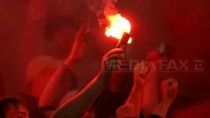 Rusia: Fotbalist suspendat trei jocuri pentru că le-a răspuns fanilor care-l insultau