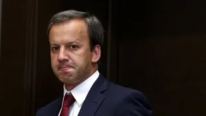 Președintele Federației Internaționale de Șah se suspendă din funcție după noile sancțiuni UE împotriva Rusiei