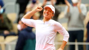 Începutul unei poveşti de succes: Iga Swiatek a câştigat primul ei titlu de Grand Slam