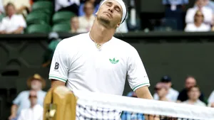 Înfrângere surprinzătoare la Wimbledon. Alexander Zverev, numărul trei mondial, a fost eliminat în primul tur