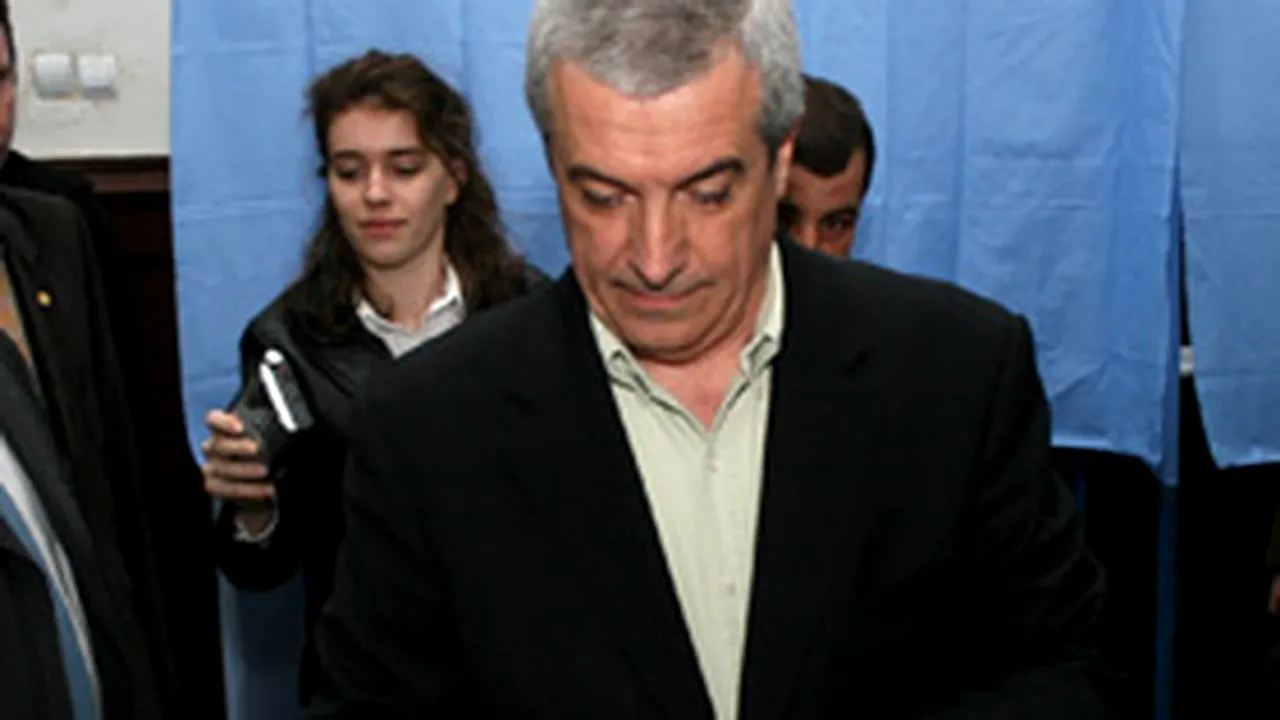 Tăriceanu şi-a arătat opţiunea de vot unui membru al comisiei