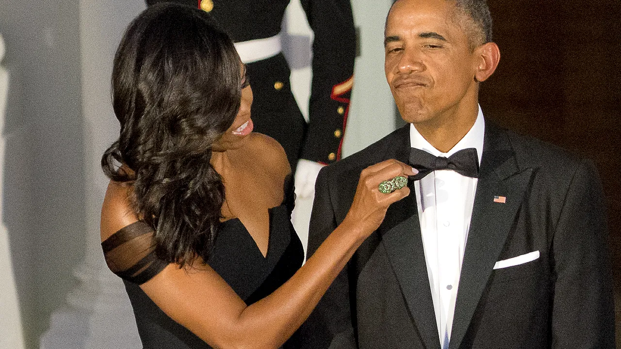 VIDEO, FOTO | Michelle Obama: Barack a purtat acelaşi smoching opt ani de zile, dar nimeni nu a observat. În ce haine nu se va mai îmbrăca niciodată fosta primă doamnă a SUA 