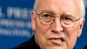 Vicepreşedintele american Dick Cheney, inculpat pentru abuz în închisorile private