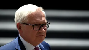 Moscova respinge acuzaţiile de atacuri cibernetice asupra mai multor companii care dezvoltă un  vaccin anti-Covid: ”Au devenit deja o normă de viaţă”