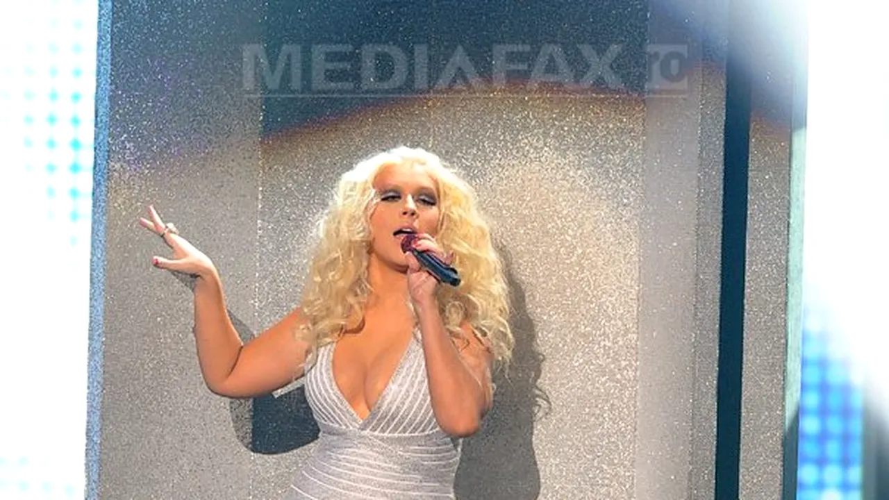 Christina Aguilera, dorită pentru formele ei voluptoase. A primit o ofertă de 3 milioane de dolari pentru a fi imaginea unui site