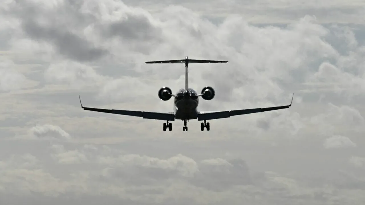 Industria aerospațială și aeriană avertizează: Tarifele impuse de SUA ar putea pune în pericol siguranța aeriană