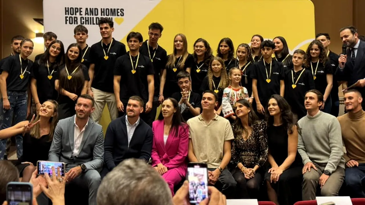 30 de copii bursieri premiaţi de campionii olimpici ai României la Gala Burselor DAR