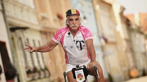 REPORTAJ: Un pensionar de 71 de ani pedalează prin ţară şi prin lume. A făcut 41 de călătorii cu bicicleta prin România - FOTO