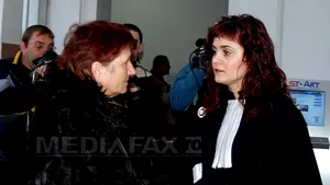 Mama Elodiei Ghinescu spune că nu i se pare corect ca nepotul ei să stea într-o familie de criminali