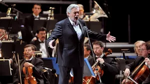 Placido Domingo, diagnosticat cu mai multe infecţii. Tenorul şi-a anulat mai multe concerte