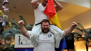 RECORD MONDIAL doborât la Cluj: Un jandarm a făcut 631 de flotări pe dosul palmelor în 15 minute - FOTO