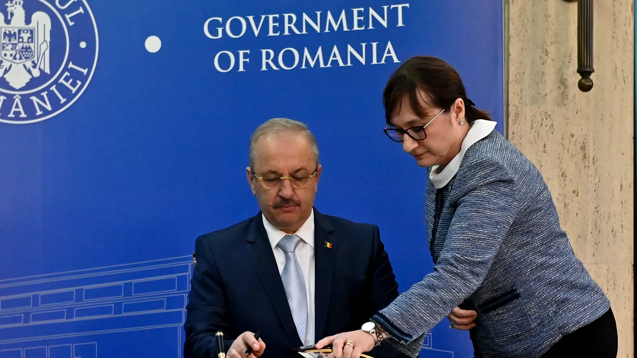 România semnează un parteneriat strategic cu Franţa pentru înzestrarea forţelor navale cu echipamente de ultimă generaţie
