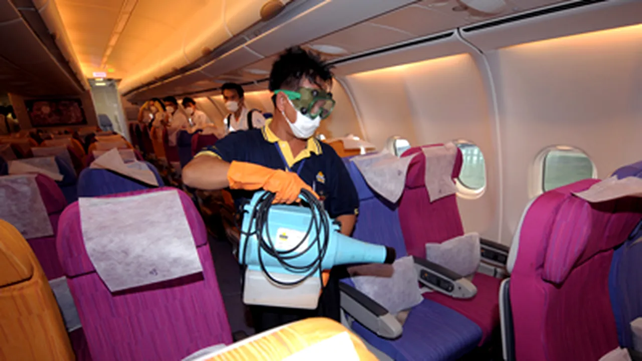 CE: Companiile aeriene nu pot refuza accesul în avion suspecţilor de gripă porcină