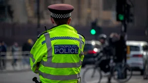 Incident grav lângă o școală din Birmingham. Numeroși polițiști înarmați se află în zonă