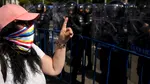 Povestea în imagini a protestului din Piața Victoriei. Cum s-a ajuns de la calm la haos