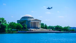 Un avion al spionajului militar rus a survolat Washingtonul