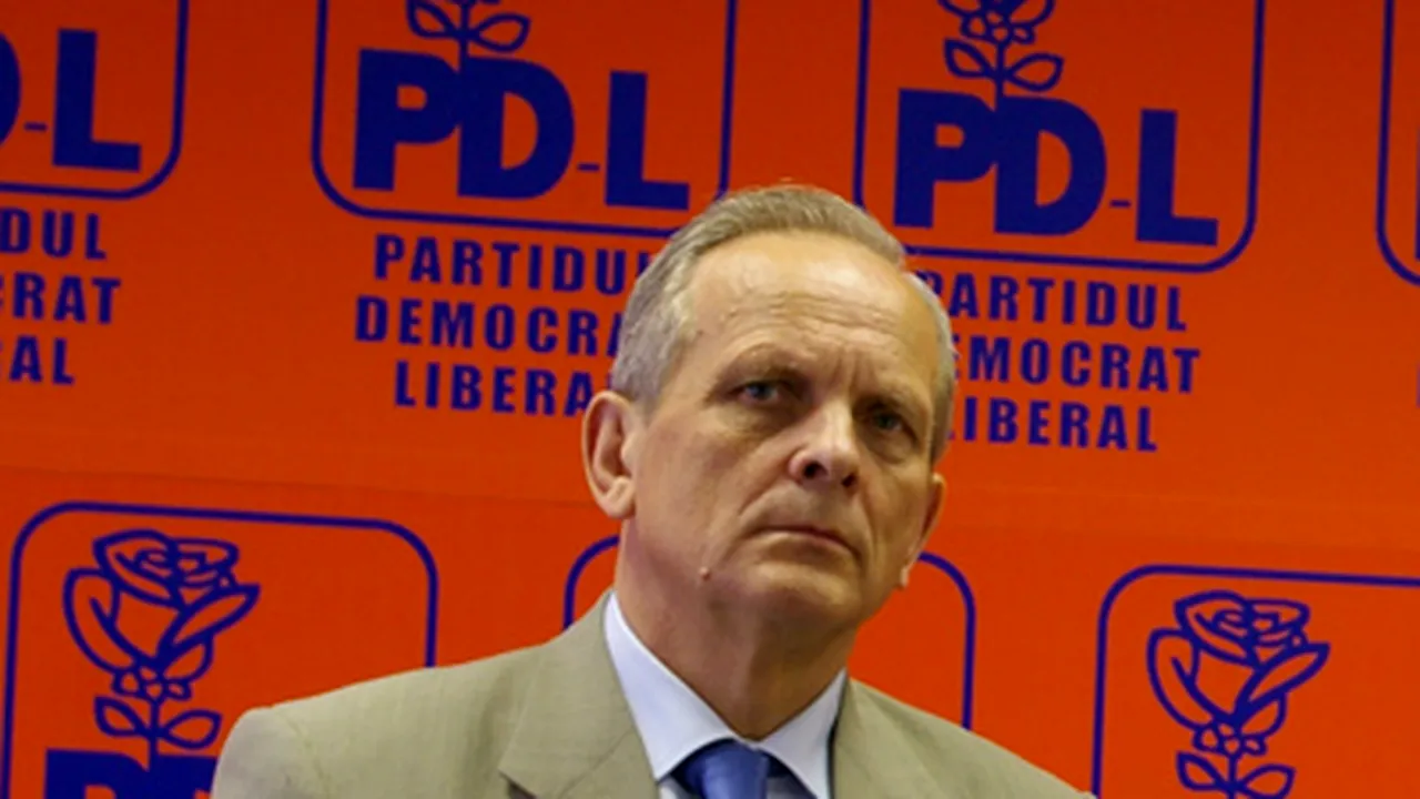 Stolojan: Guvernarea PDL va închide dosarele de restituire a proprietăţilor