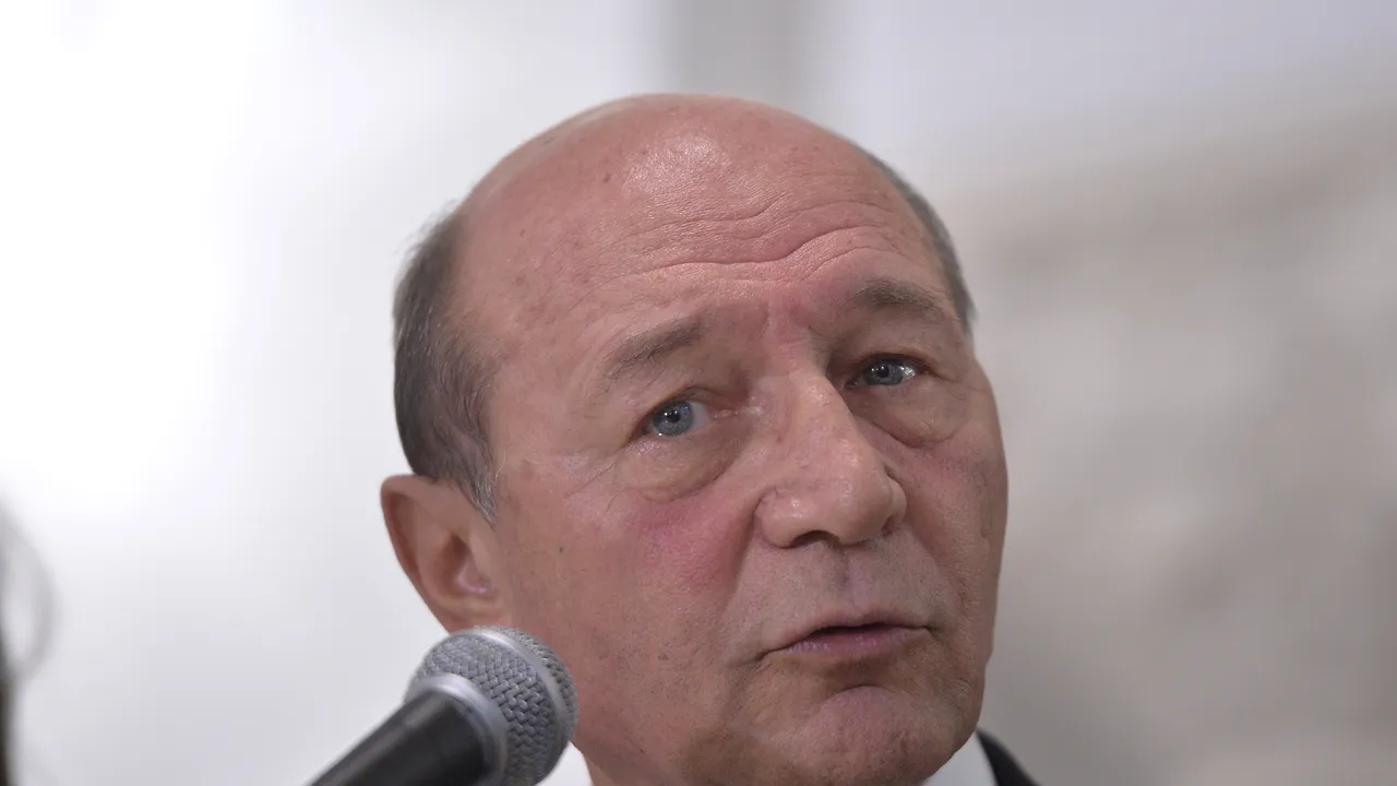 Traian Băsescu cere suspendarea 