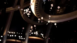 OSCAR 2017.  Moment inedit: Cutiuţe cu bomboane pentru public au picat din 