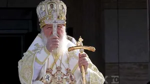 Patriarhul rus Kiril a primit cadou un avion de vânătoare