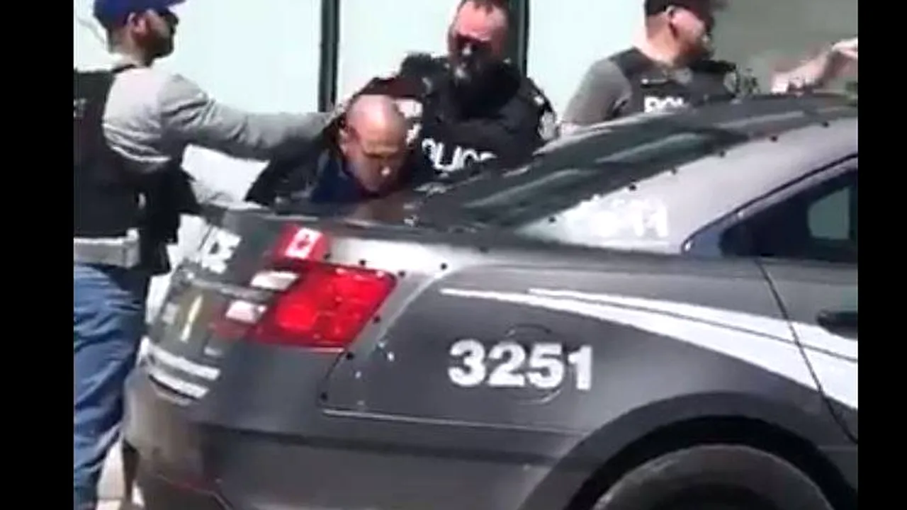ATAC în Canada: Un vehicul a lovit un grup de pietoni, în centrul oraşului Toronto. Cel puţin zece persoane au murit, iar alte 15 au fost rănite. Autorul atacului, arestat/ Prima reacţie a premierului Trudeau | VIDEO, FOTO