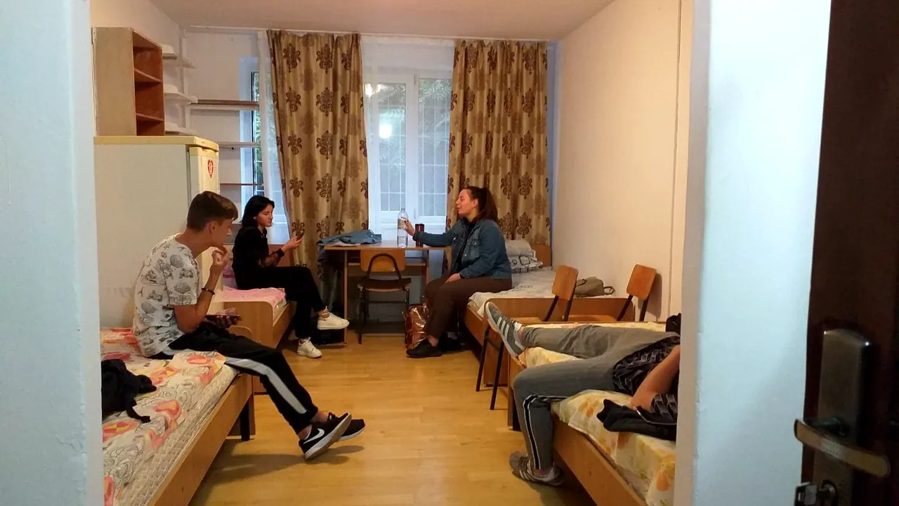 Deputatul PMP Constantin Codreanu solicită creşterea burselor studenţilor români din străinătate de la 300 de lei la 578