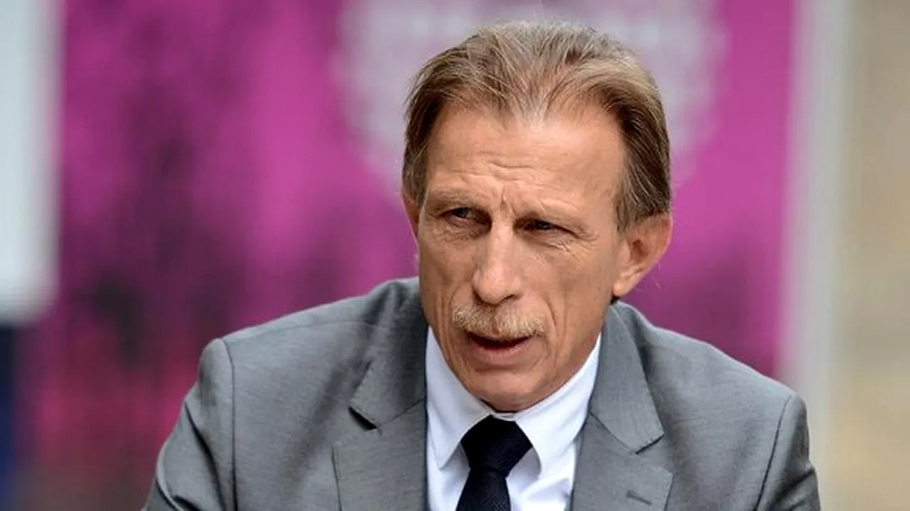 Christoph Daum a sosit în România pentru a prelua naţionala. Mircea Lucescu, antrenor Zenit: Cred că e la vârsta la care poate să fie selecţioner