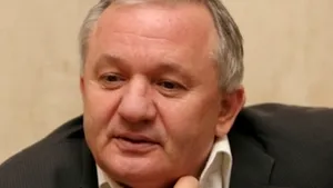 Porumboiu: Evoluţia lui Viera lasă loc de mai interpretări şi nu face cinste campionilor