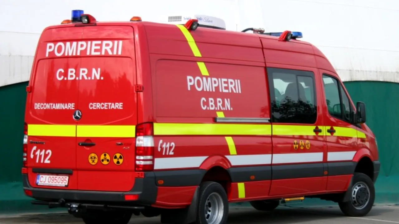 Verificări la un liceu din Timişoara, după ce mai mulţi elevi au acuzat stări de rău