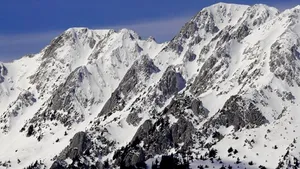 Risc ridicat de avalanşă în masivele muntoase din Hunedoara